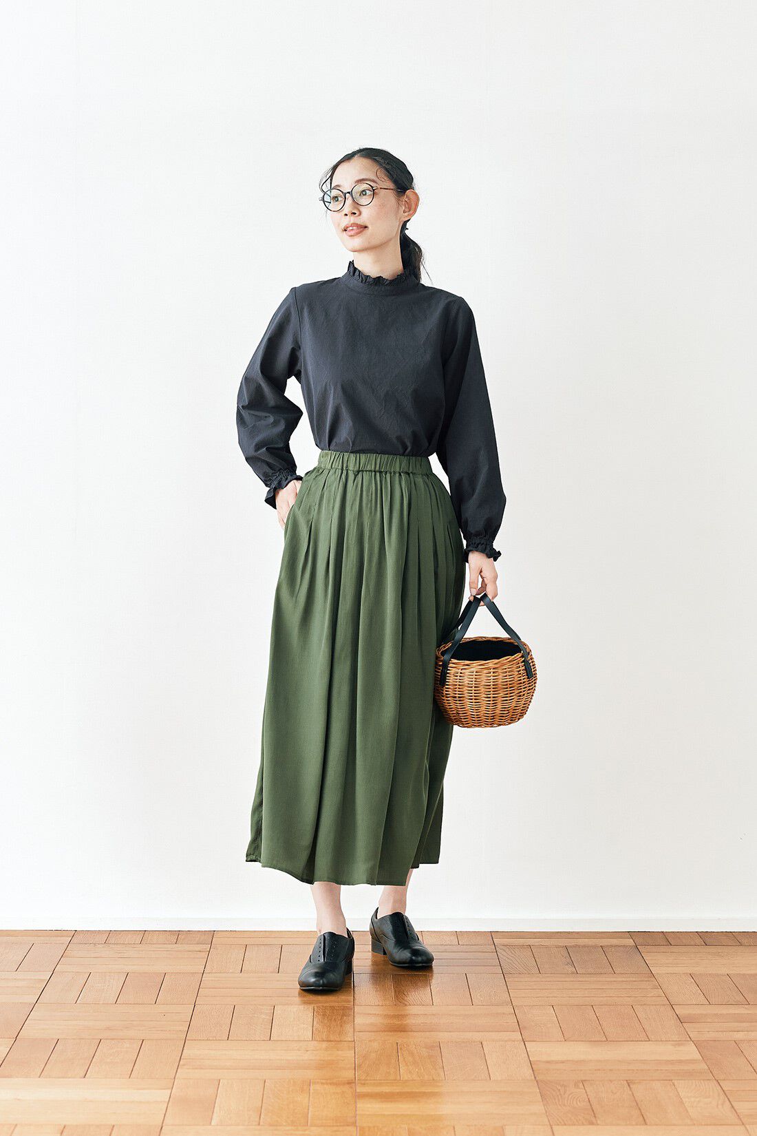 and myera|and myera そよぐスカート〈カーキ〉