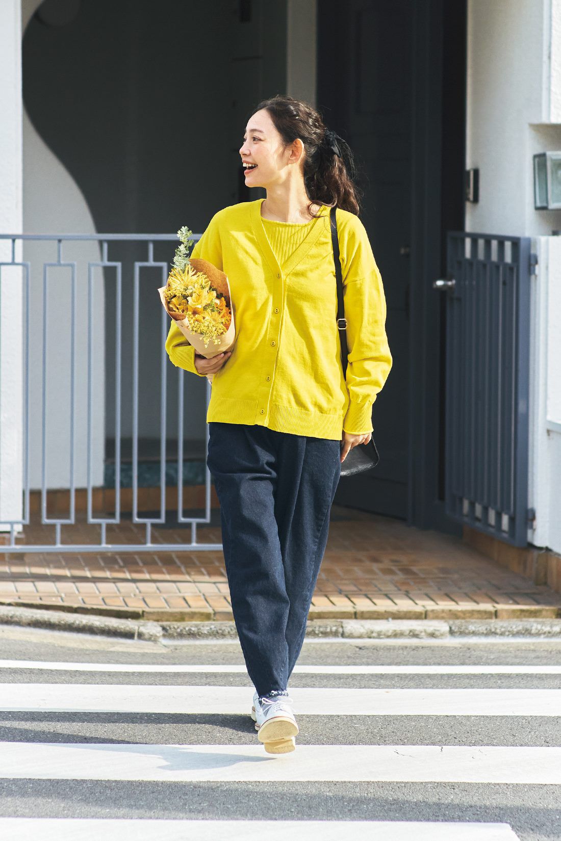 and myera［アンドマイラ］|and myera カーデとＴシャツのセット〈黄色〉