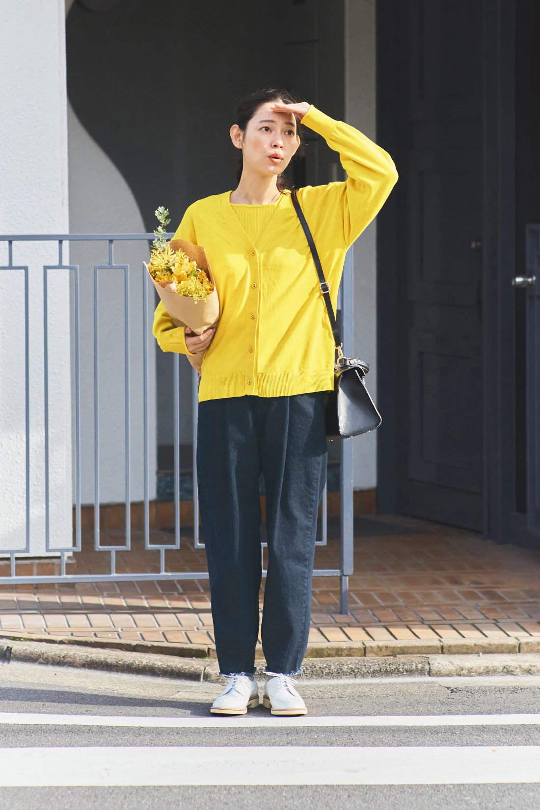and myera［アンドマイラ］|and myera カーデとＴシャツのセット〈黄色〉