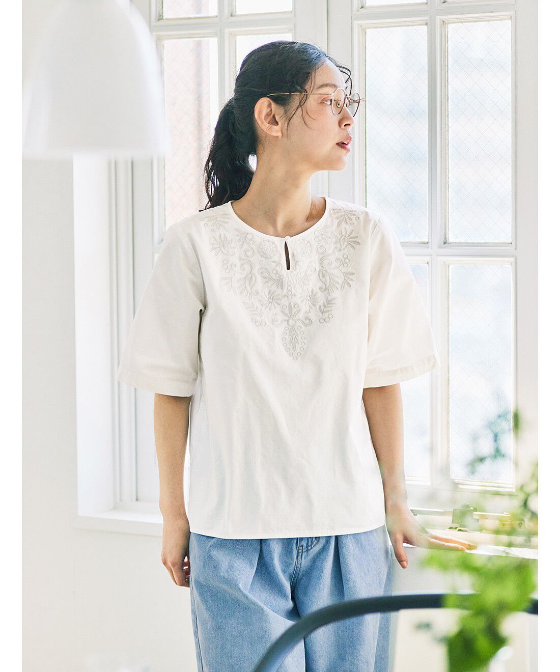 and myera|and myera 刺しゅうが映えるトップス