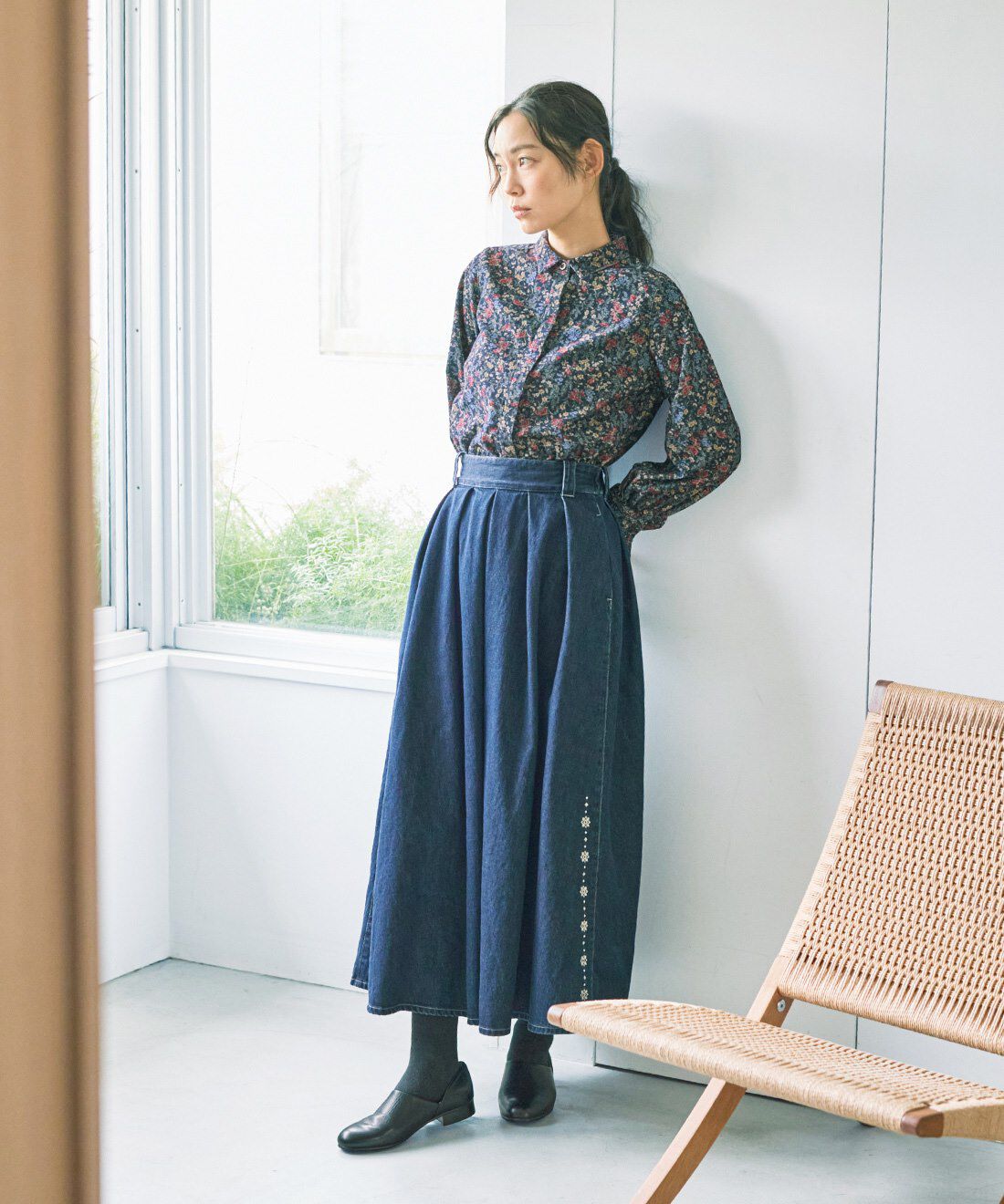 and myera［アンドマイラ］|綿100% コーデュロイ ブラウス ネイビーのコーディネート