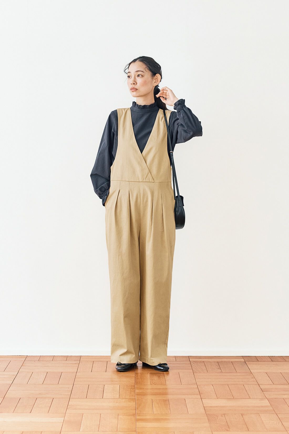 and myera|and myera すっきりとしたサロペット