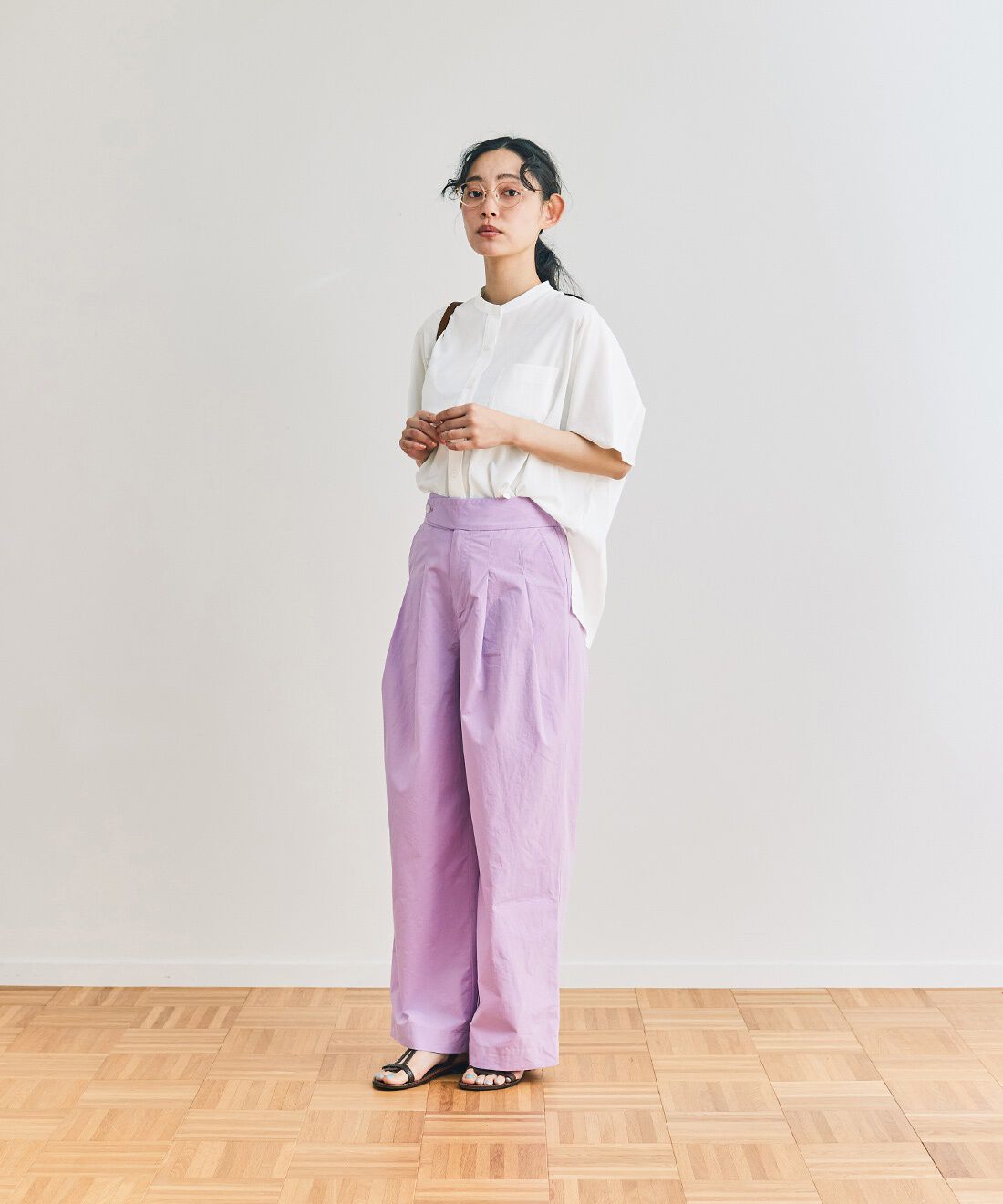 and myera|and myera ドロップドフレンチスリーブシャツ〈白〉