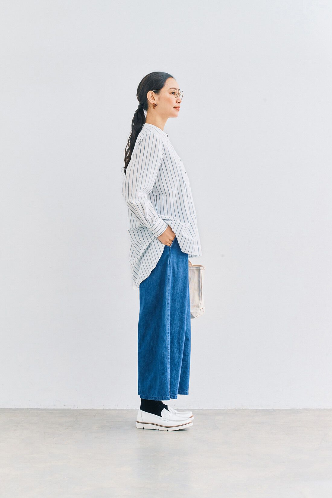 and myera|and myera ストライプなシャツ〈白〉