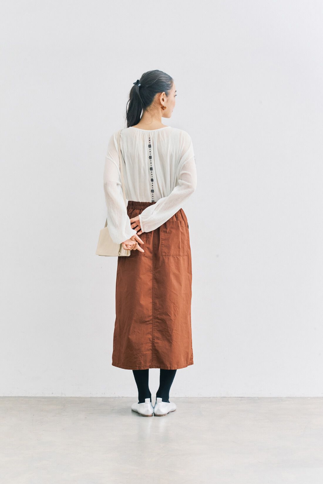 and myera|and myera アンティーク刺しゅうブラウス
