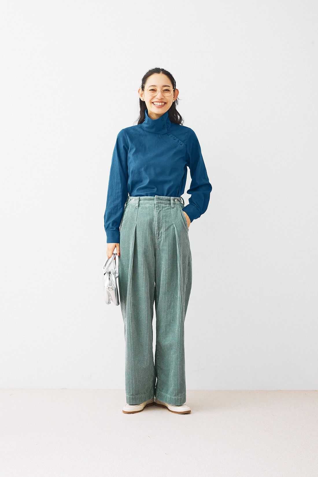and myera［アンドマイラ］|and myera タートルネックなトップスの会