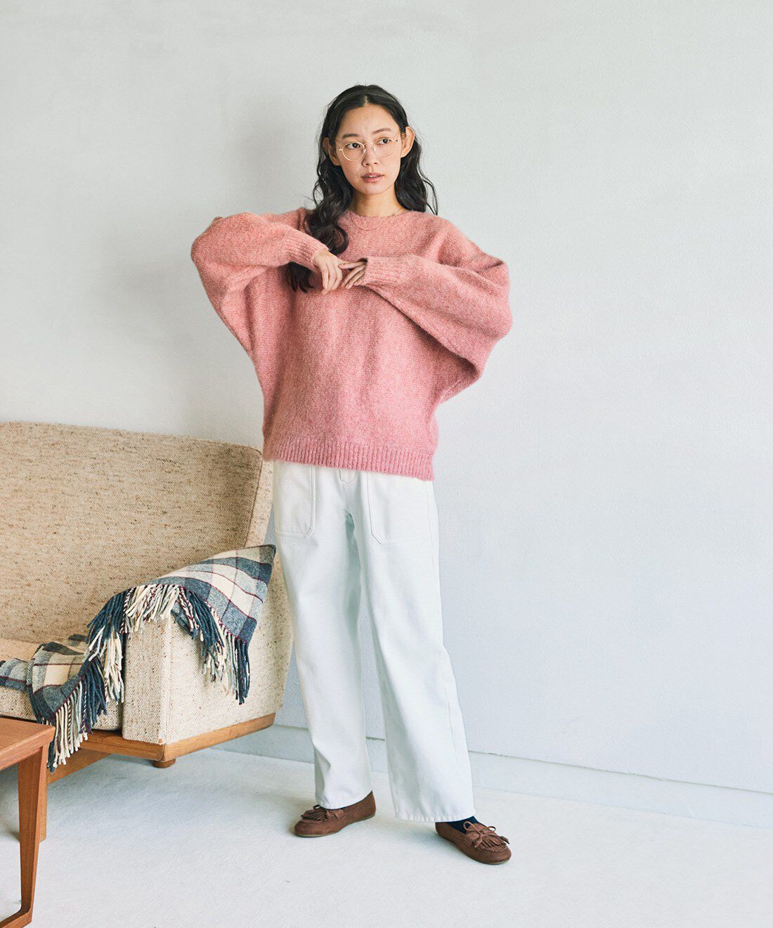 and myera［アンドマイラ］|ドルマンスリーブ セーター ピンクのコーディネート