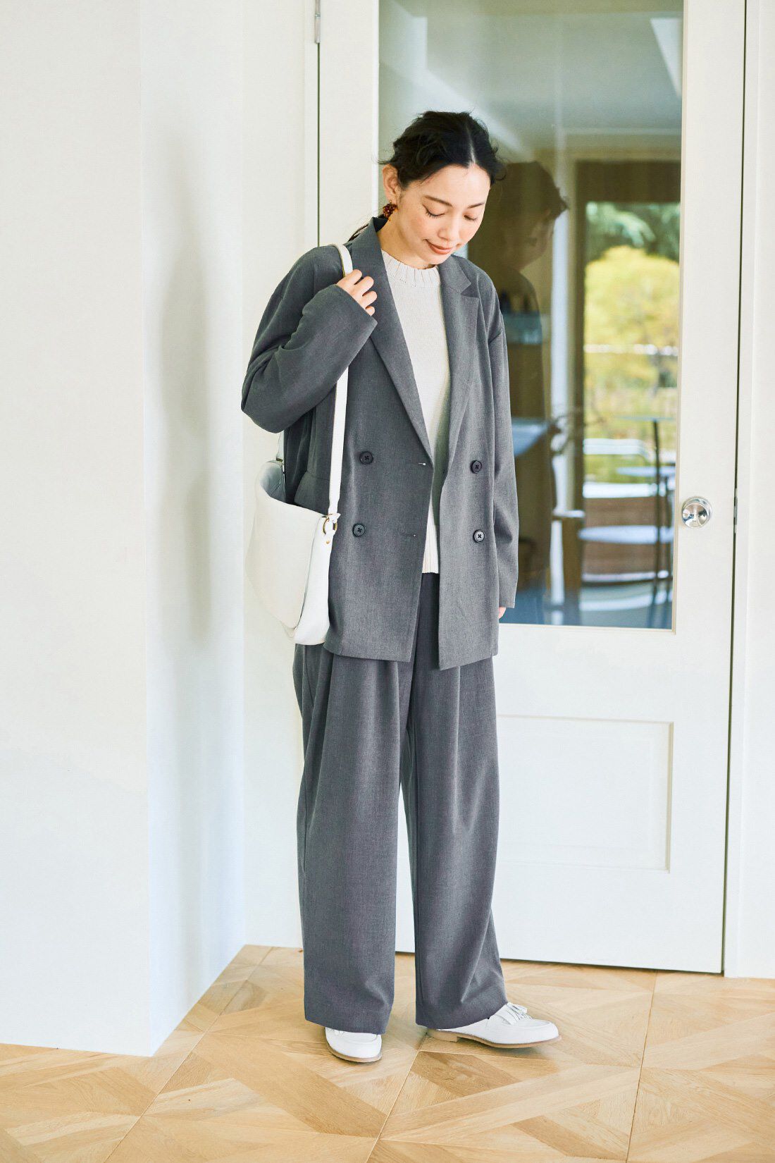 and myera|ａｎｄ　ｍｙｅｒａこ綺麗ジャケットとａｎｄ　ｍｙｅｒａこ綺麗スラックスのコーディネート