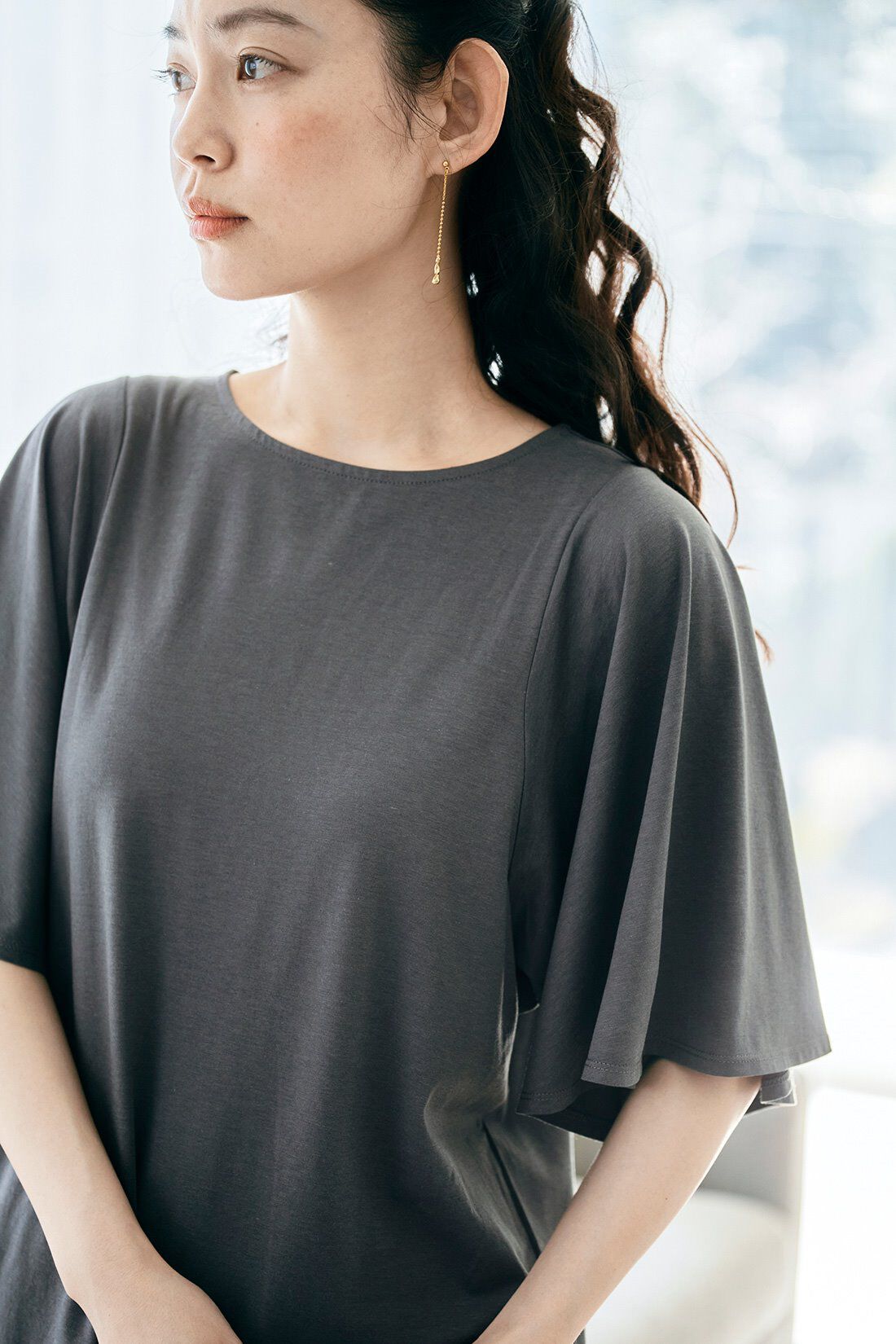 and myera|and myera フレア袖のTシャツの会