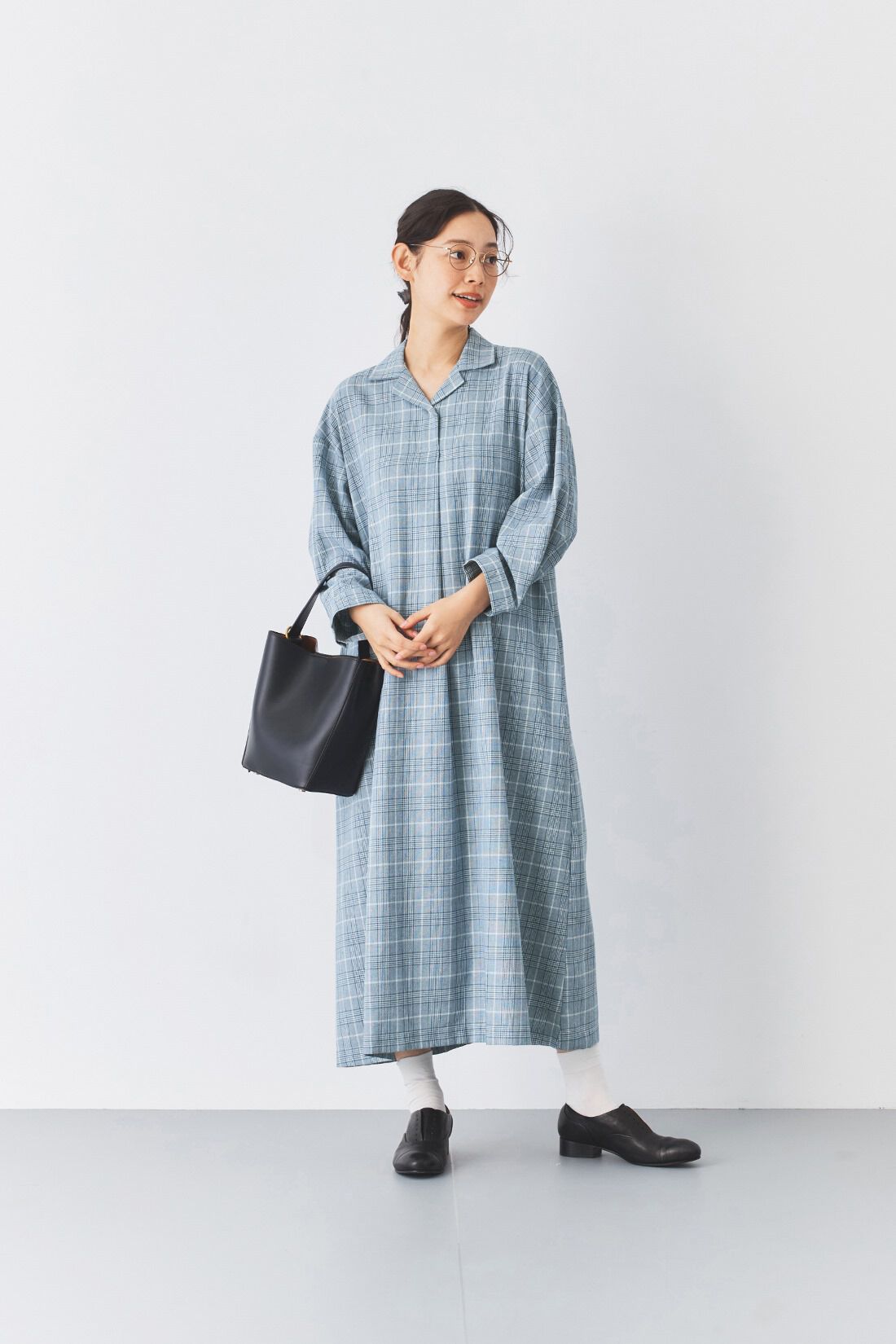 and myera［アンドマイラ］|and myera 青いグレンチェックワンピース