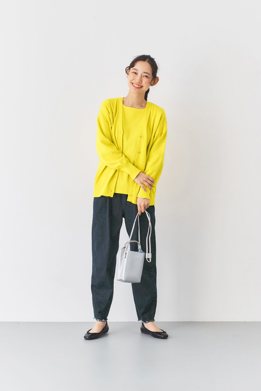 and myera［アンドマイラ］|and myera カーデとＴシャツのセット〈黄色〉