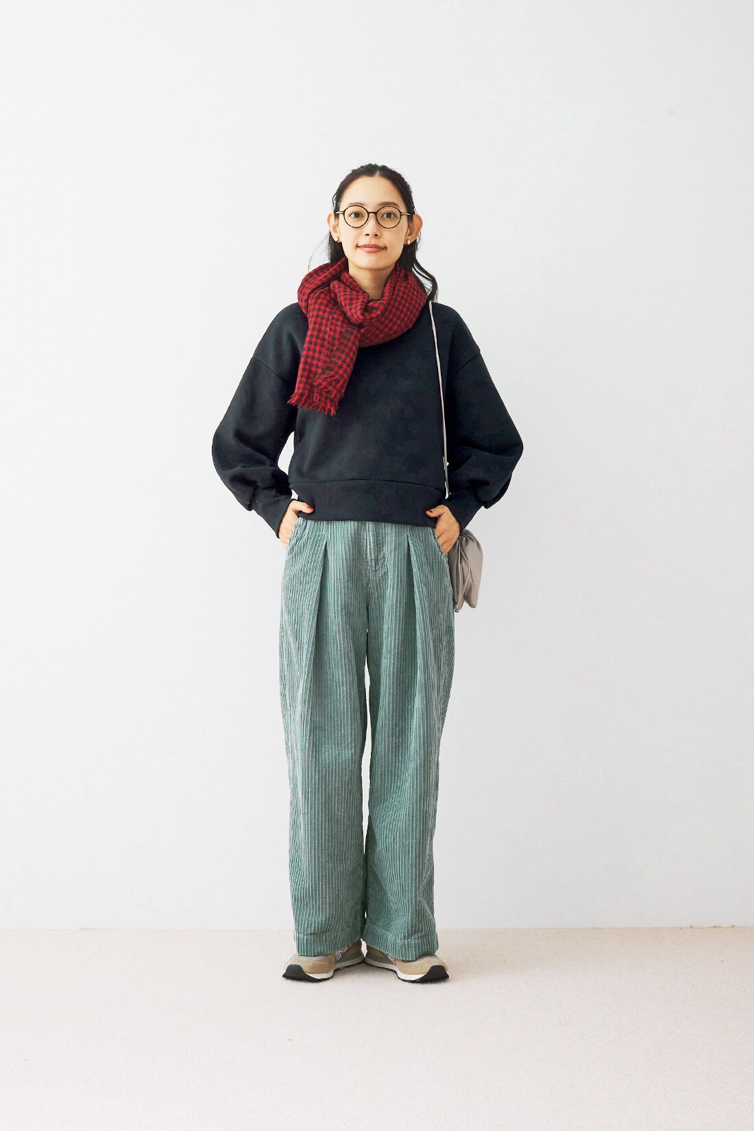 and myera|and myera ちょっとだけみじか丈のトレーナーの会
