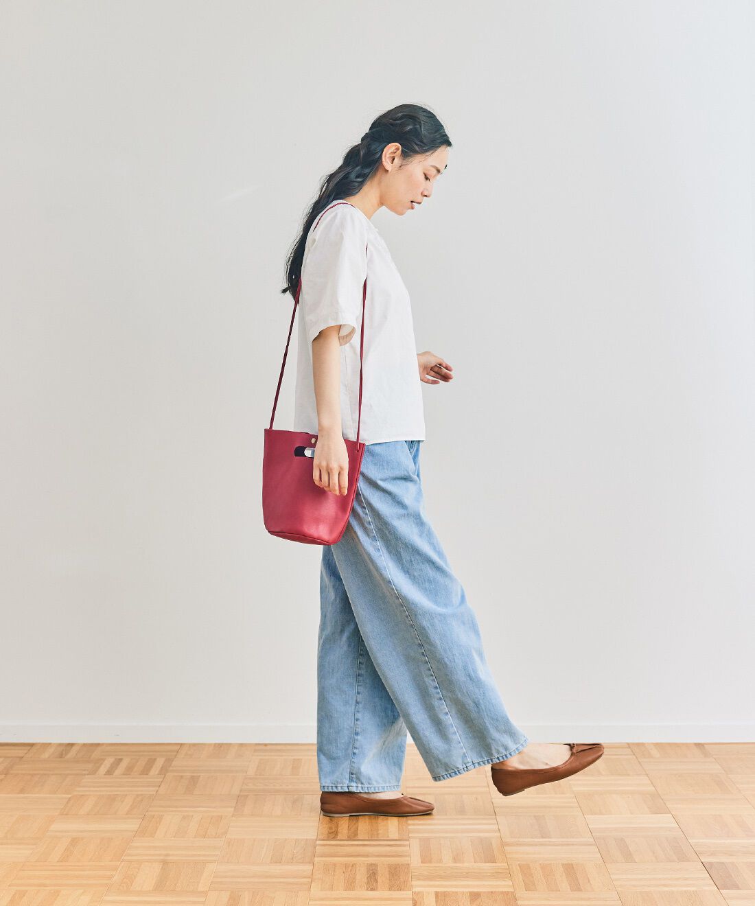 and myera|and myera 刺しゅうが映えるトップス