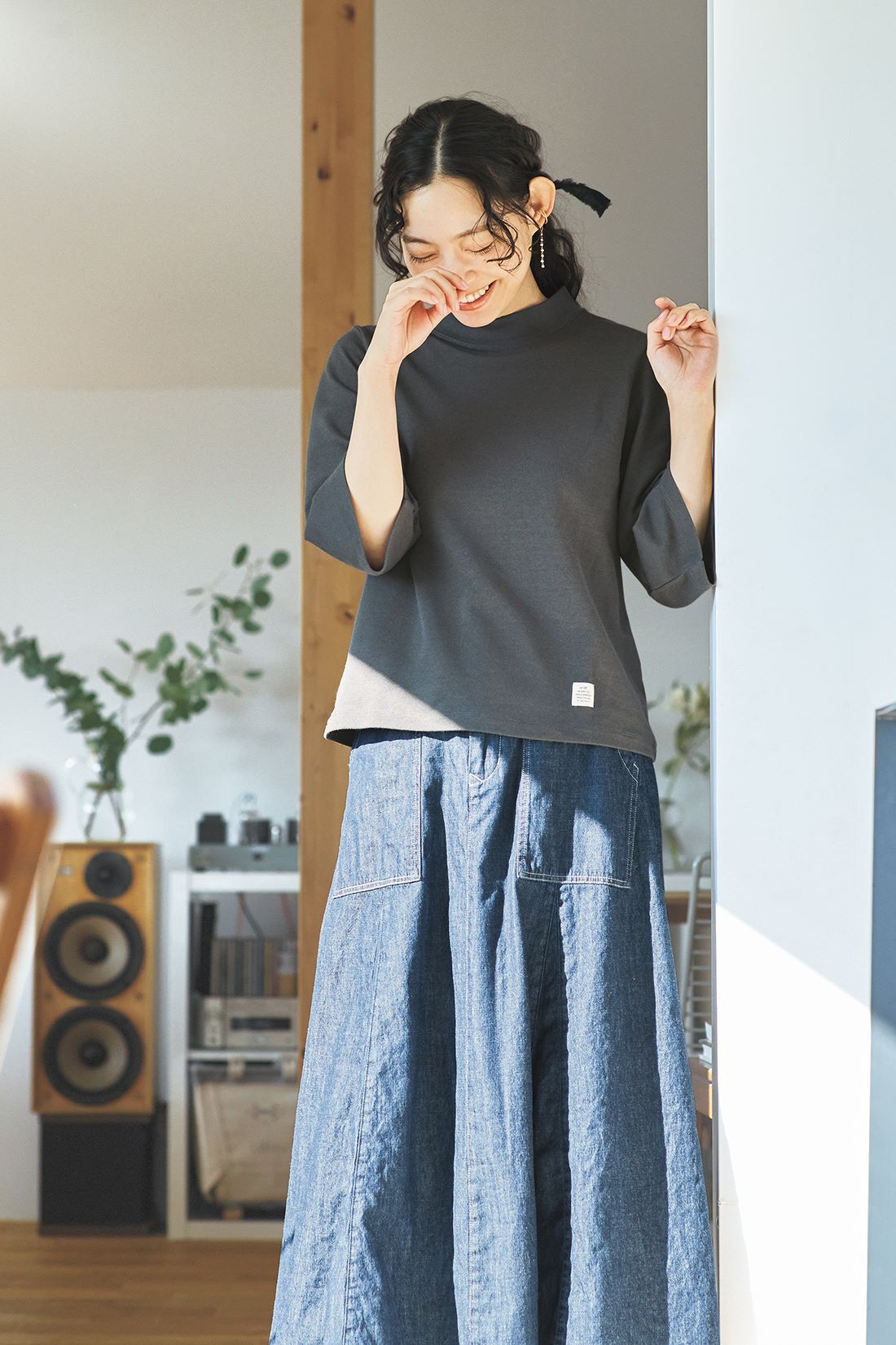 and myera［アンドマイラ］|and myera ちょっぴりコンパクトなハイネックTシャツの会