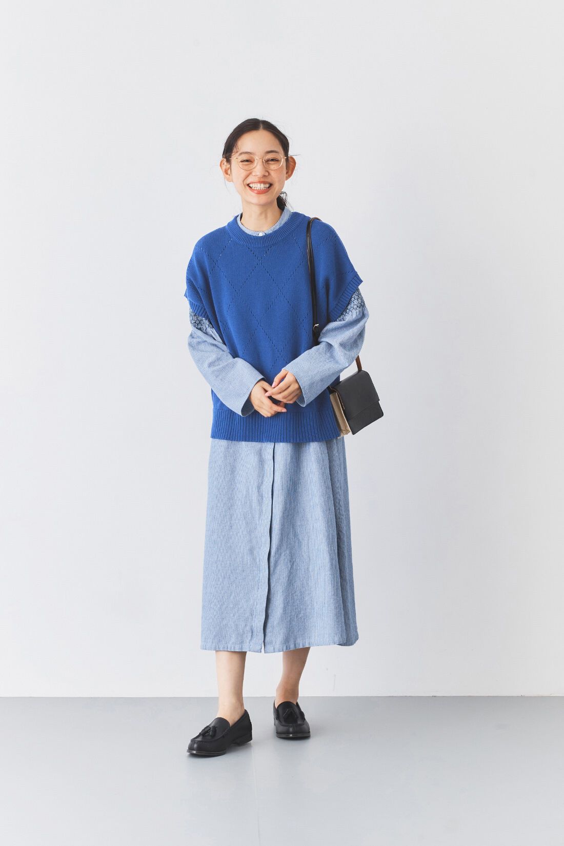 and myera［アンドマイラ］|and myera アイレット柄のベスト