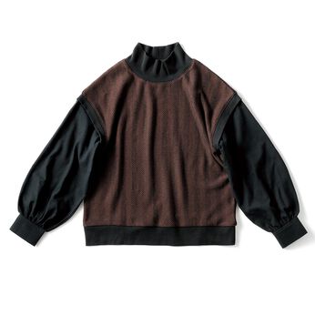 and myera | ヘリンボーン柄 起毛加工 着合わせ風トップス〈茶色〉