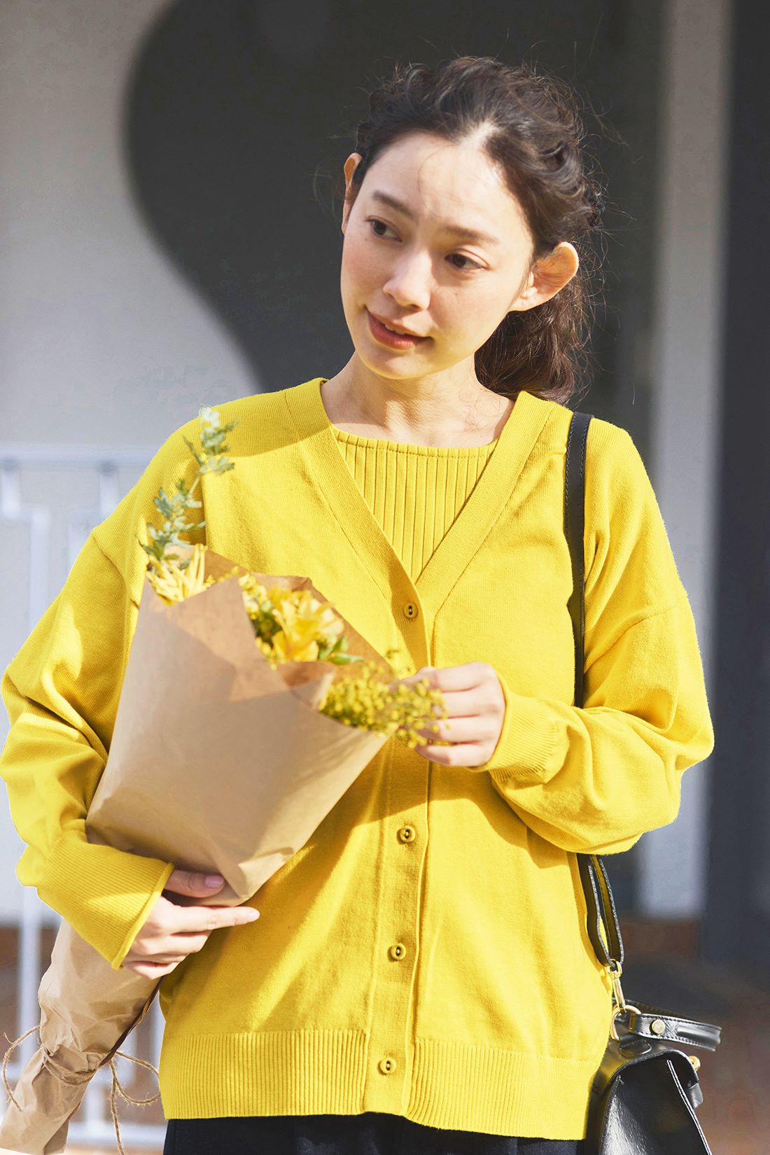 and myera［アンドマイラ］|and myera カーデとＴシャツのセット〈黄色〉