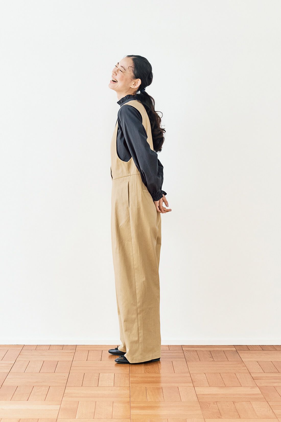 and myera|and myera すっきりとしたサロペット