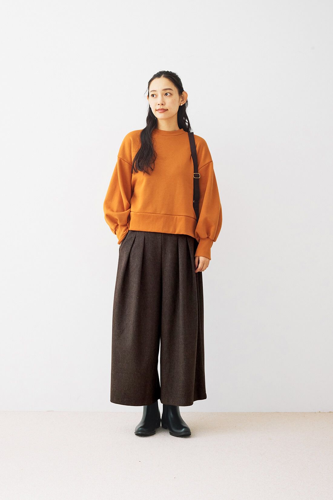 and myera|and myera ちょっとだけみじか丈のトレーナーの会