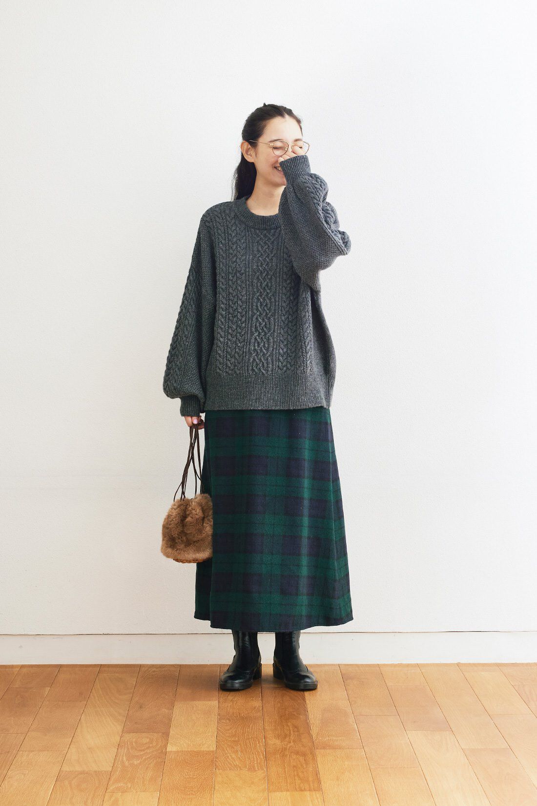 and myera|and myera アランニットセーター〈チャコール〉