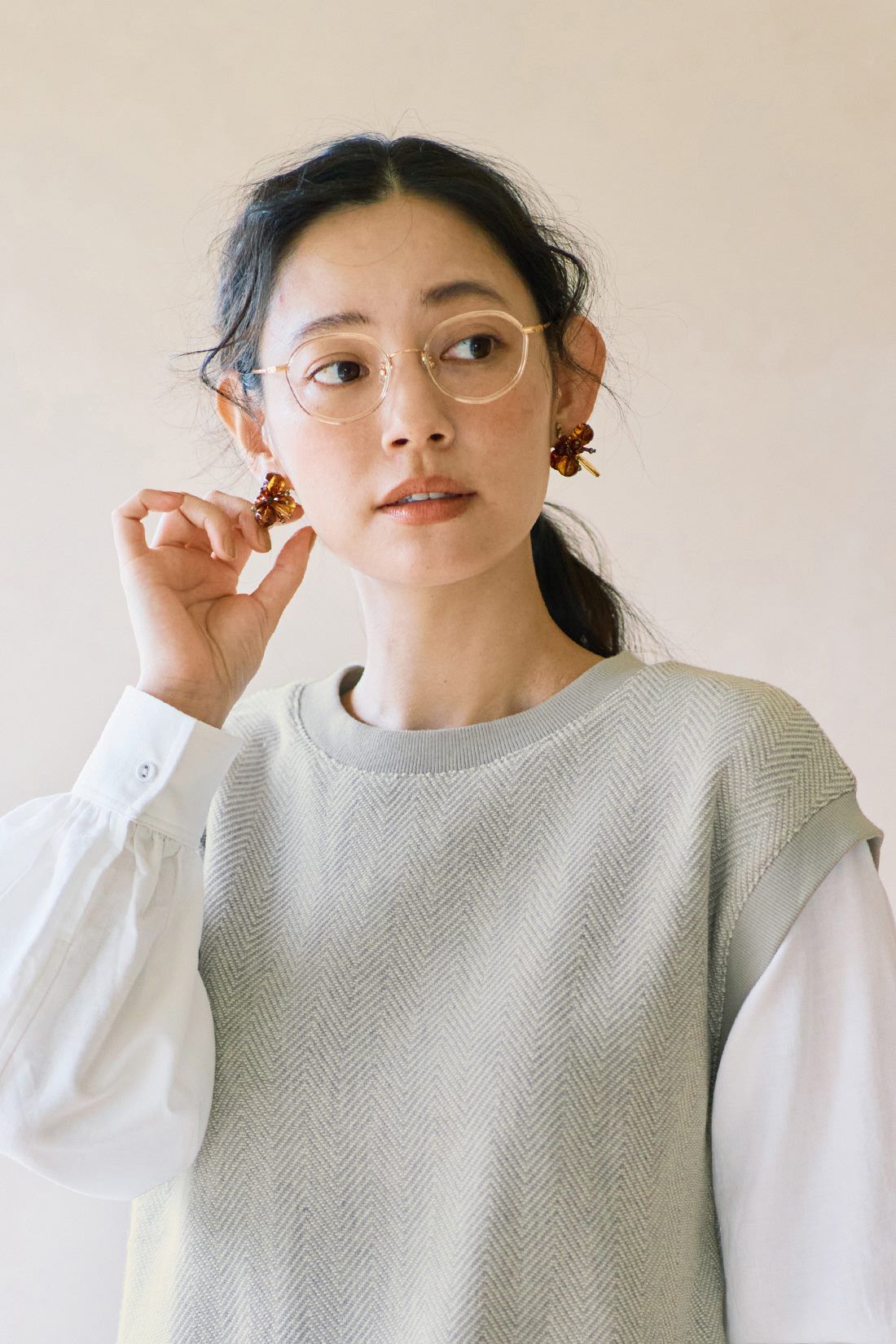 and myera|and myera 6種のビーズを使った耳飾り