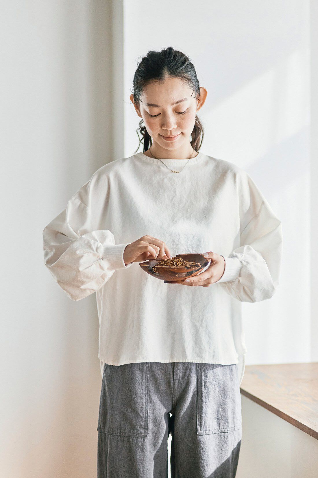 and myera|and myera 布はくの長袖Tトップスの会