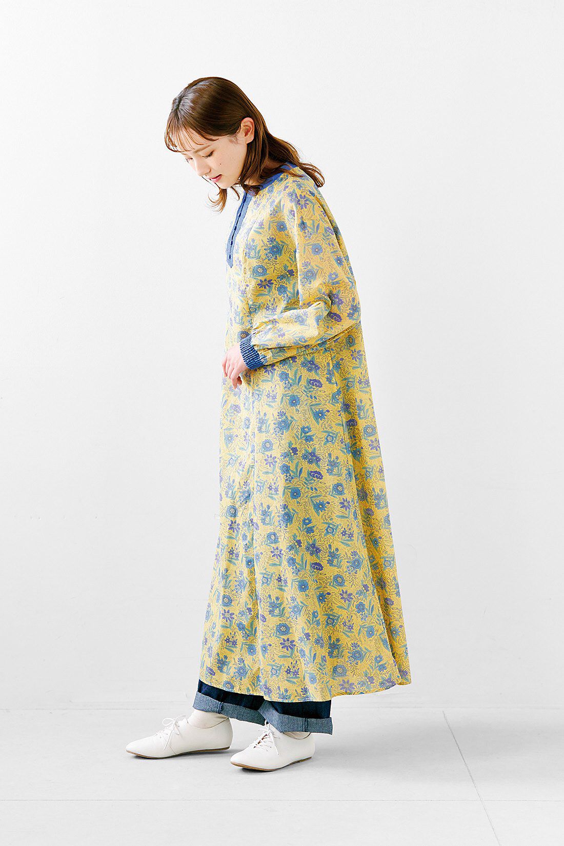 シロップ．|レゾリヴァード×シロップ.　南仏の風を感じる　ボタニカルフラワーのワンピース〈イエロー〉|身長162cm/Mサイズ着用