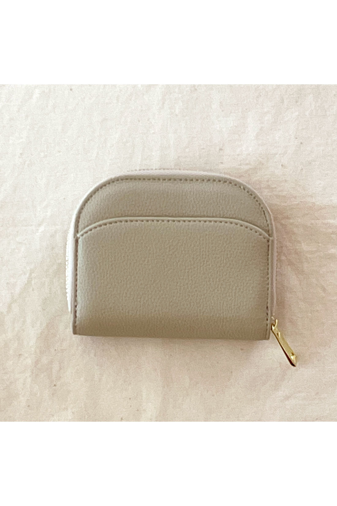シロップ．|【WEB限定】 ハーフムーン二つ折り財布【シロップ．バスケット】|〈BACK〉