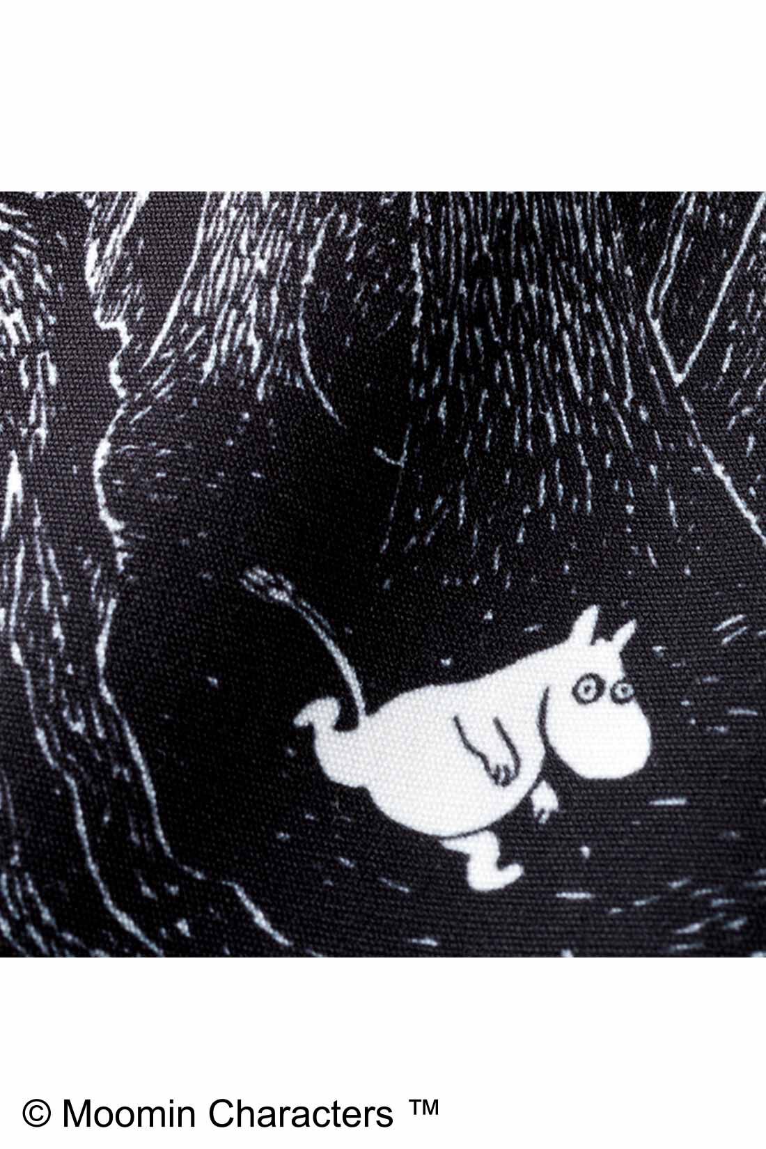 シロップ．|ムーミン 森を駆けるモノトーンタックスカート|きれいなシルエットを描く、しっかり張りのある素材。ムーミンの表情にも注目。