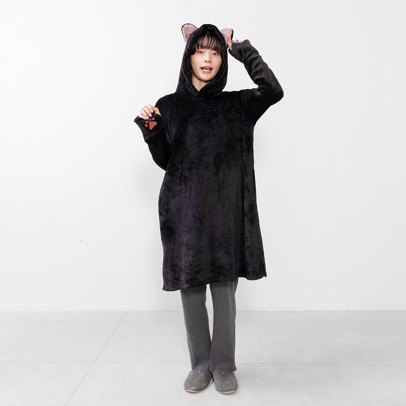 猫部|なりきりにゃんこ　つやつや毛並みの黒猫ルームウェア〈3L・4Lサイズ〉|モデル身長165cm　サイズM着用
