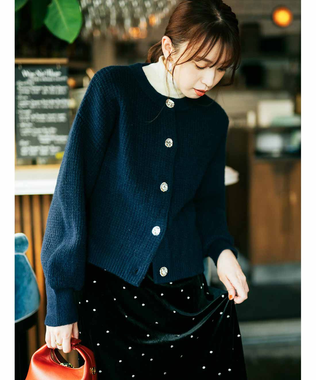 DRECO by IEDIT|【3～10日でお届け】IEDIT[イディット]　タイルワッフル編みのメタルボタンカーディガン〈ネイビー〉