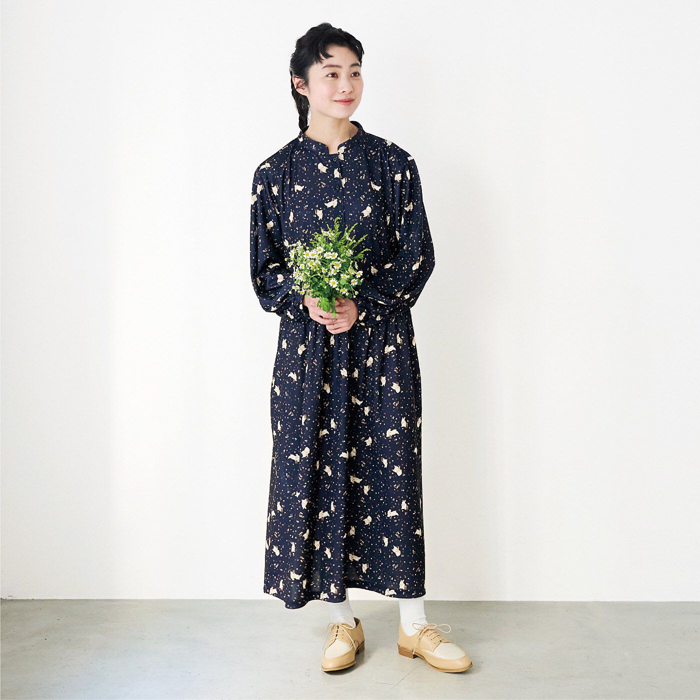 YOU+MORE!|YOU＋MORE!　クローバーのお花畑とうさぎのふんわりシルエットワンピース