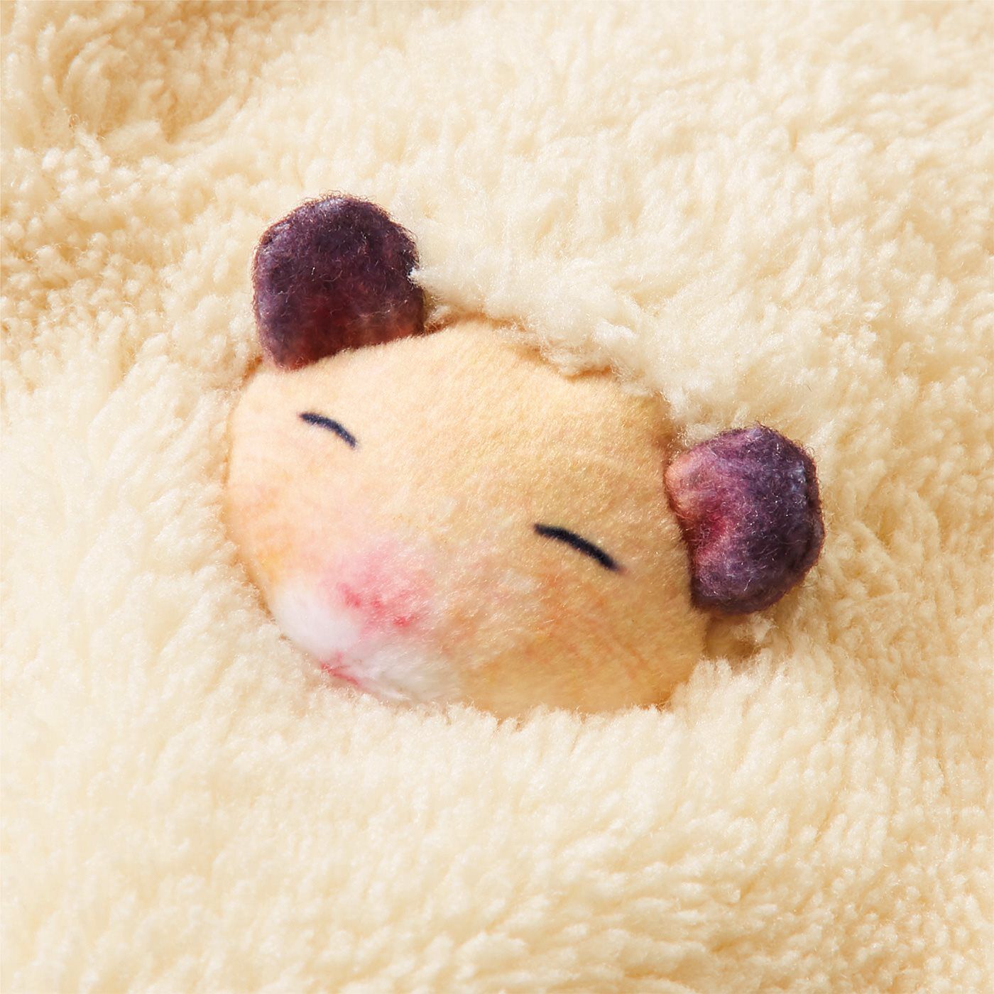 YOU＋MORE！［ユーモア］|YOU+MORE!　おがくずに埋もれて眠るハムスターのハンカチの会