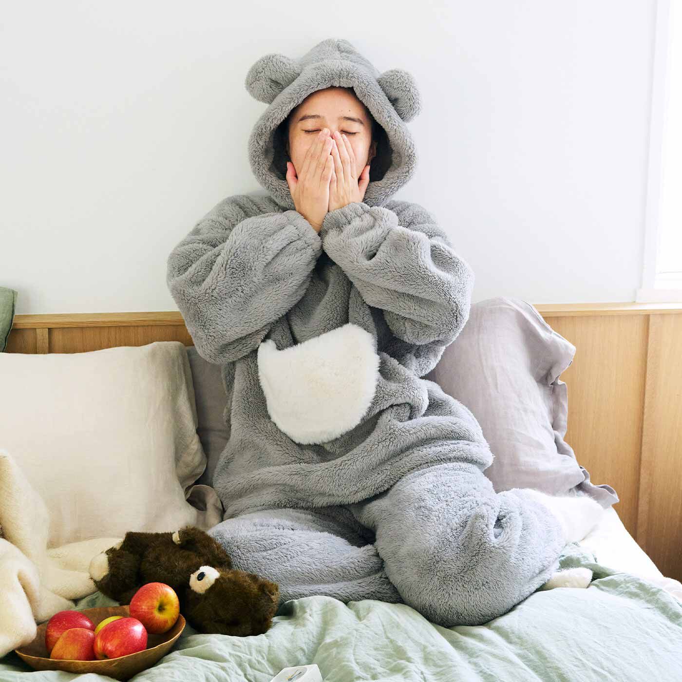 YOU+MORE!|YOU＋MORE!　春が来るまで冬眠しよう ツキノワグマのぬくぬくルームウェア〈グレー〉