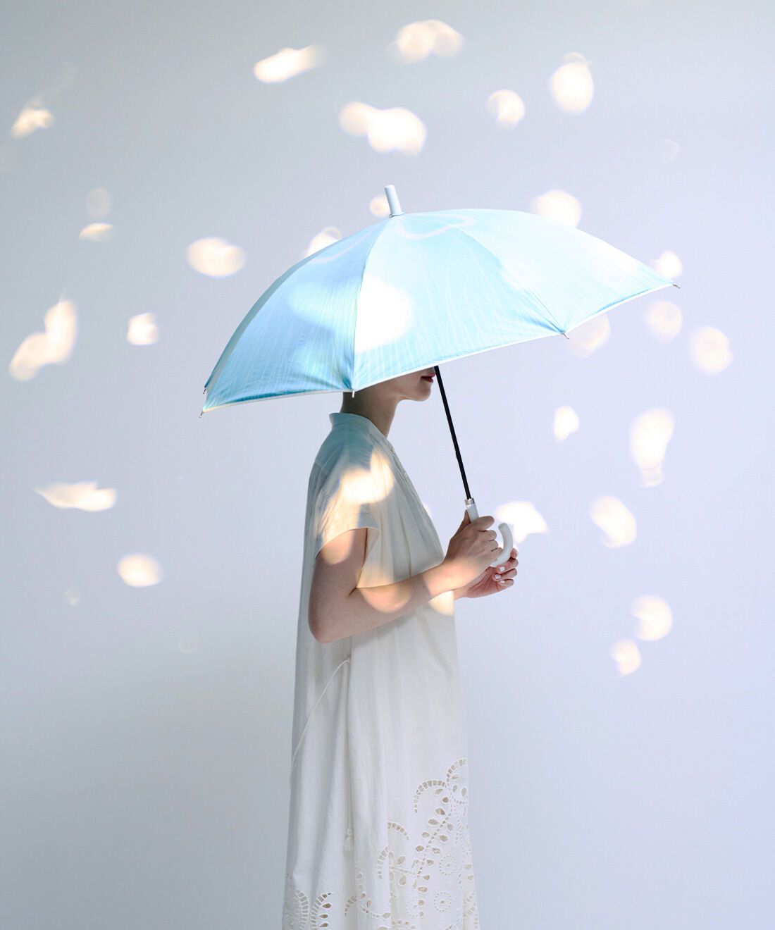 YOU+MORE!|【2026年5月分お届け】青空を泳ぐ ミズクラゲの日傘〈晴雨兼用〉