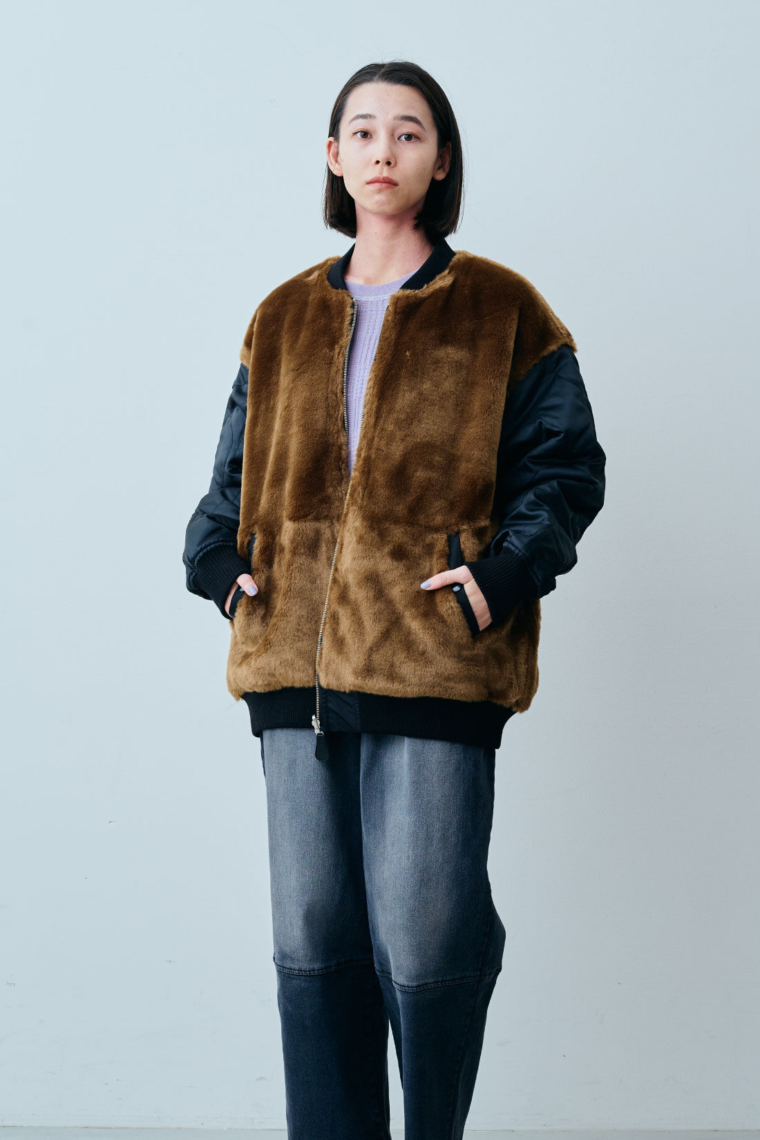 fashion special|【WEB限定・特急便】　ALPHA AL-GRLFAKE FURMA-1|1：ブラック（裏側）　モデル身長：168cm
