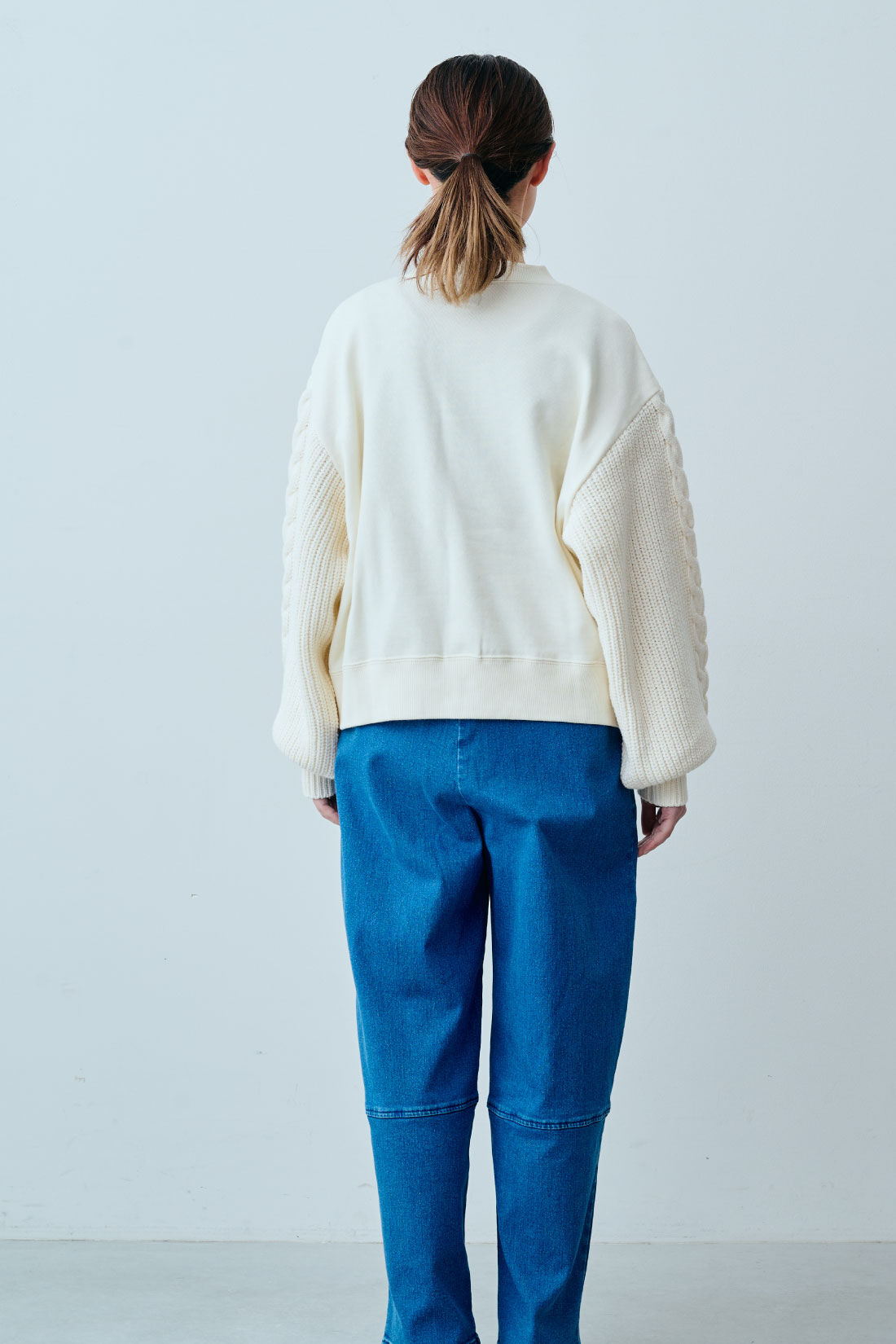 fashion special|【WEB限定・特急便】　LEE KNIT PANEL SWEAT CARDI|3：アイボリー　モデル身長：160cm