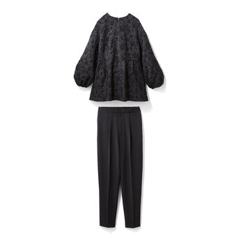 fashion special | ジャカードトップスとジョーゼットパンツの華やぎセットアップ〈ブラック〉