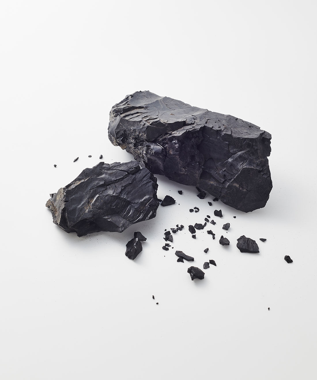 FelissimoLX|ＬＸ　久慈琥珀　ジェットピアス|天然の素材を欠片も無駄にせずマリアージュリファインドしたオンリーワンの素材です。