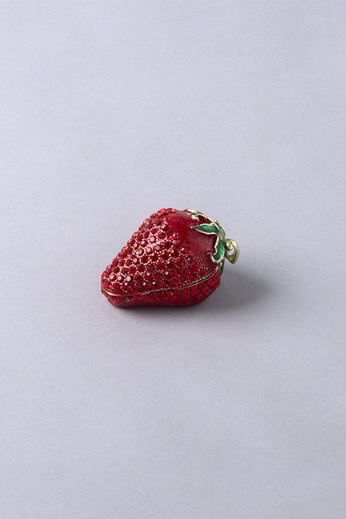 SeeMONO|エナメルの絵付けがレトロな小さなジュエリーボックスの会|STRAWBERRY：全長約5cm