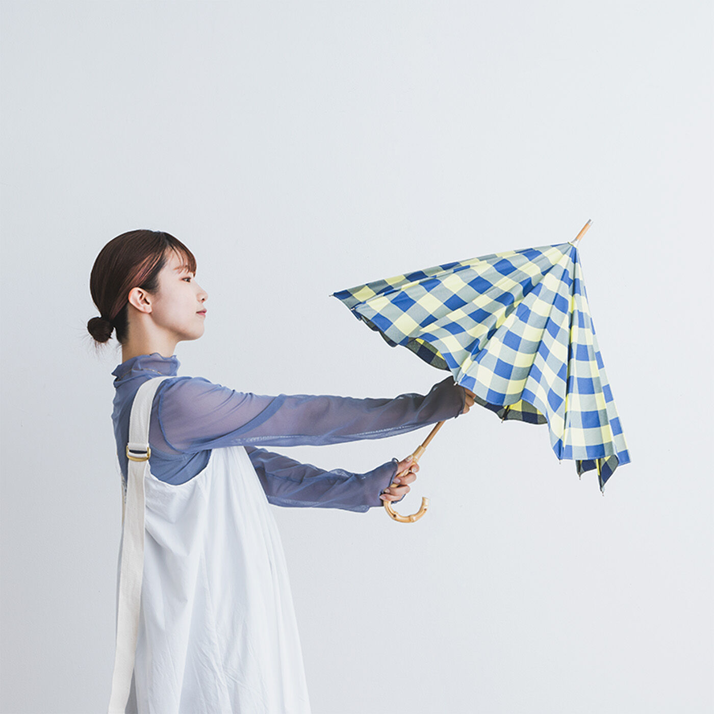 SeeMONO|コーディネイトも楽しくＵＶ対策　ギンガムチェックの晴雨兼用傘〈ＹＥＬＬＯＷ〉