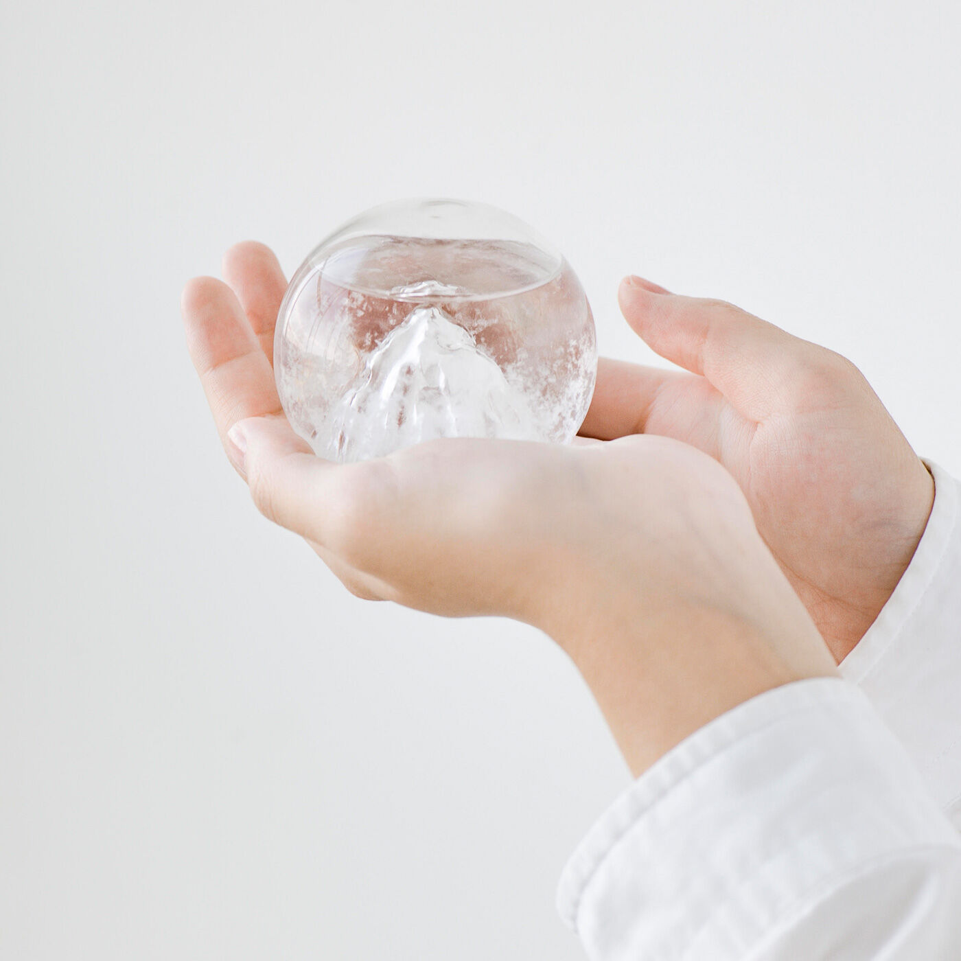 SeeMONO|【55%OFF】天気によって結晶が変化する 雲海から山頂がのぞく 小さなストームグラス