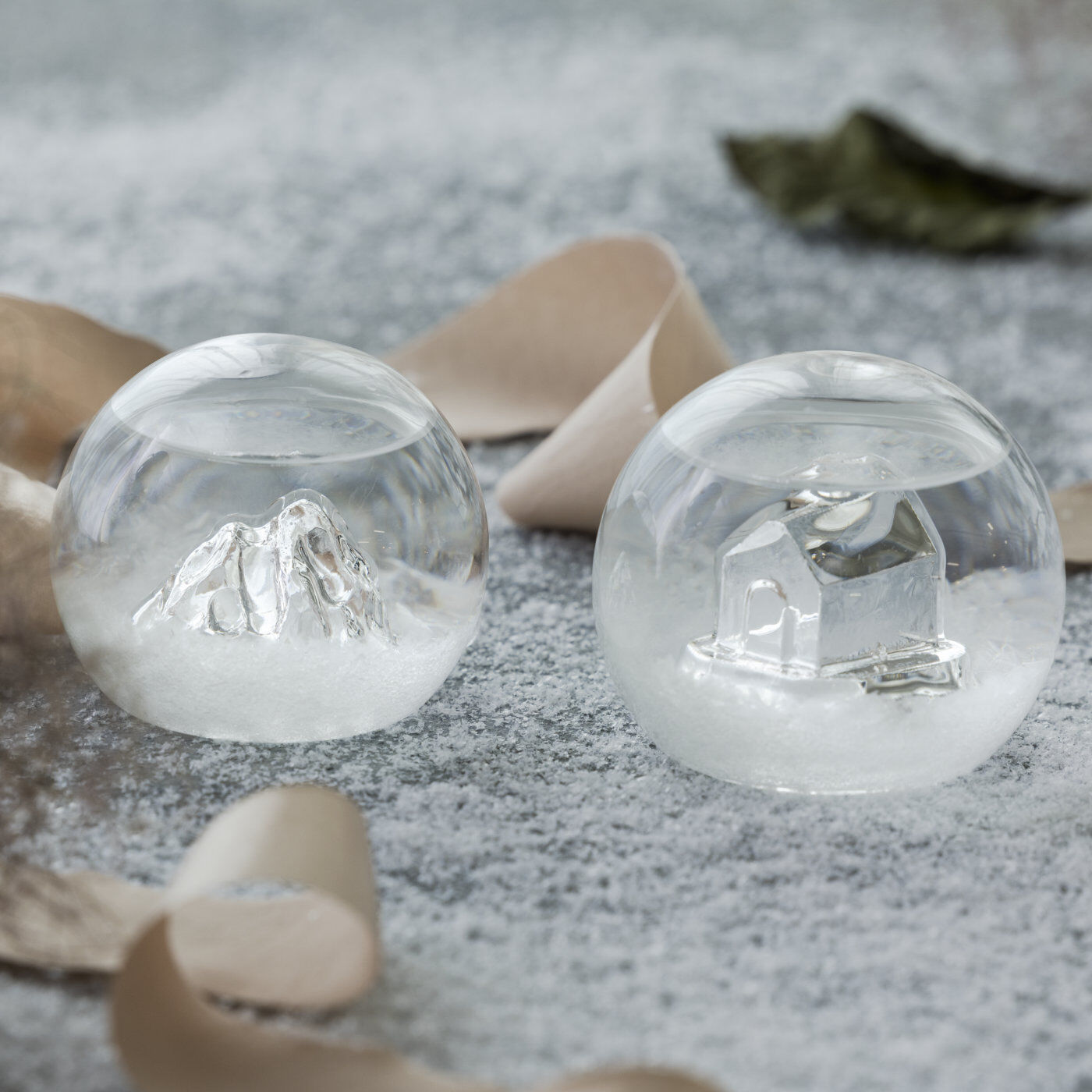 SeeMONO|【55%OFF】天気によって結晶が変化する 雲海から山頂がのぞく 小さなストームグラス