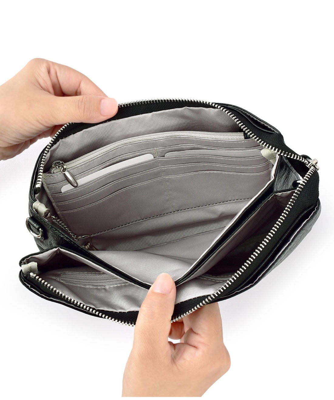 FELISSIMO PARTNERS|お財布機能がうれしい　２層でしっかり収納　クラッチダブルルームポシェット|1層目は、小銭入れに便利なファスナーポケットやカードポケットなど便利な機能が充実。