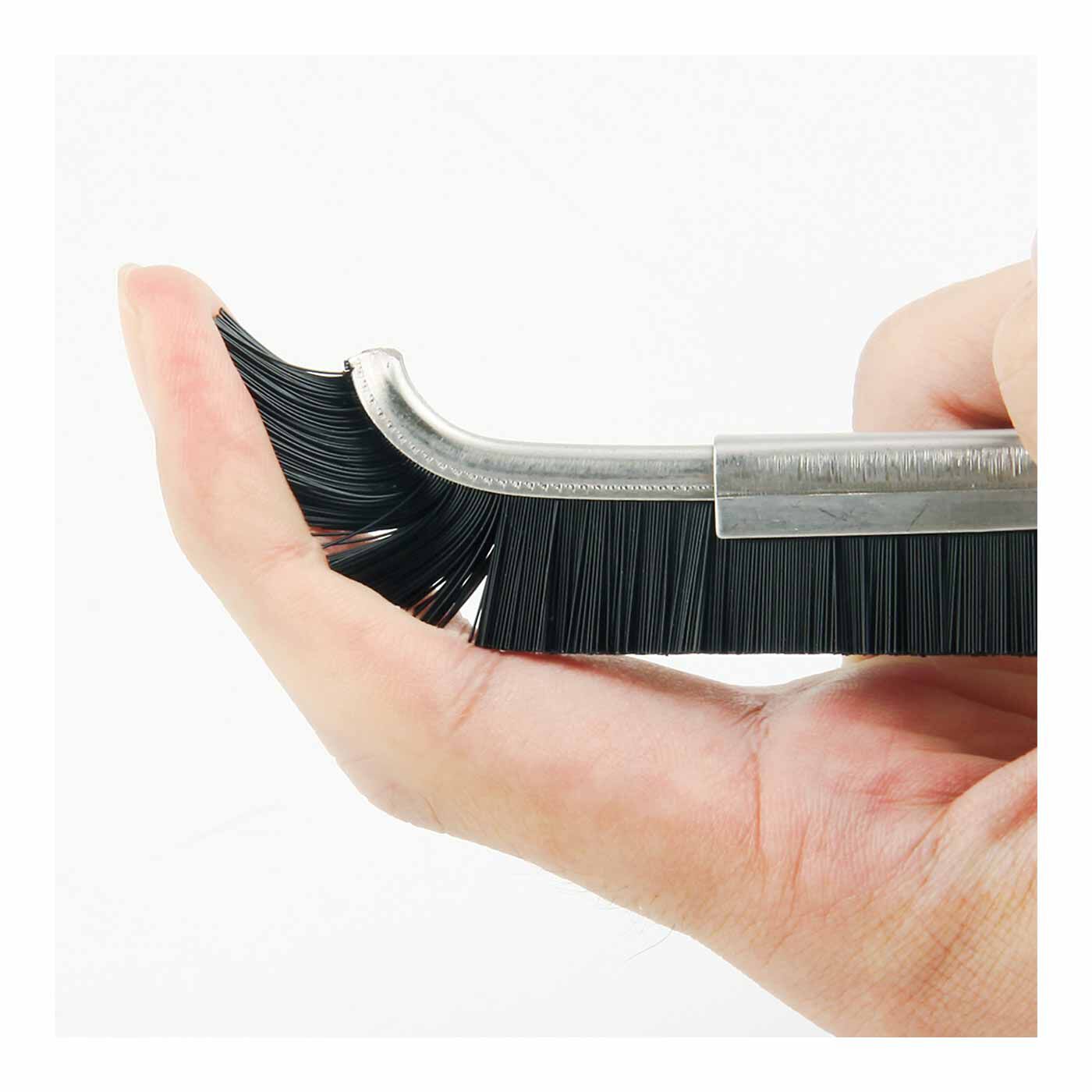 FELISSIMO PARTNERS|隙間にピタッ！ 掃除のプロが現場で使う 大津式お掃除ブラシJ