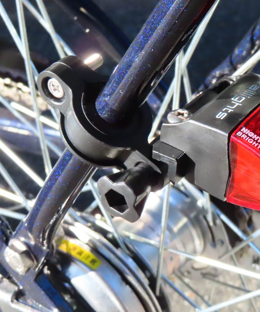 FELISSIMO PARTNERS|走ると光る自転車専用セーフティライト