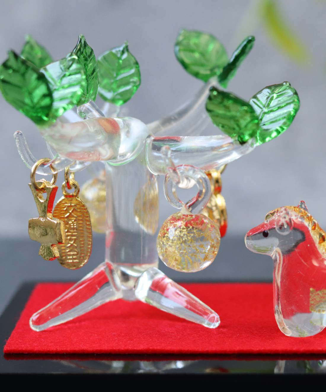 FELISSIMO PARTNERS|しあわせ願う開運金箔入り　金の成る木と午の和硝子