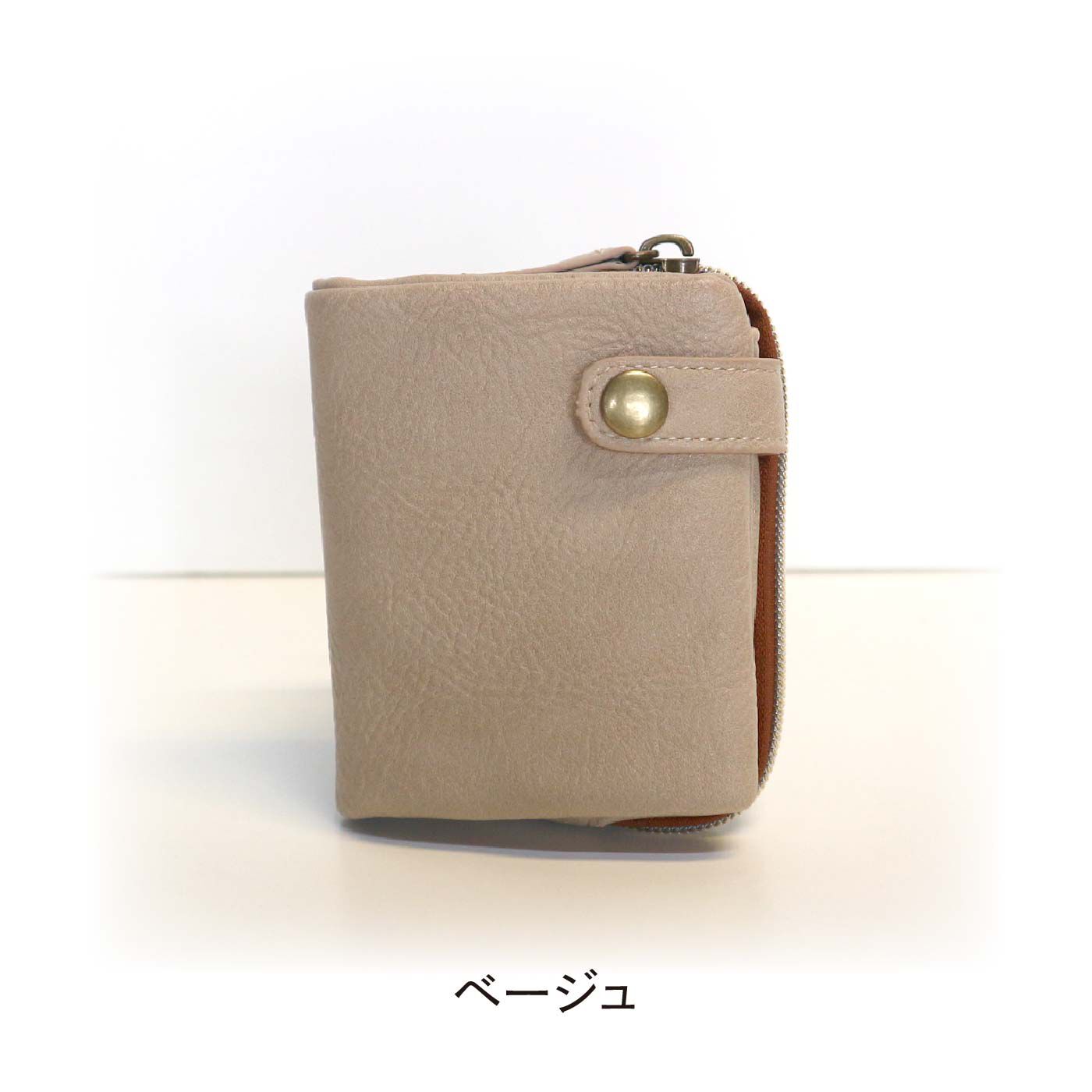 FELISSIMO PARTNERS|ぽってり感がかわいい合成皮革の二つ折りウォレット