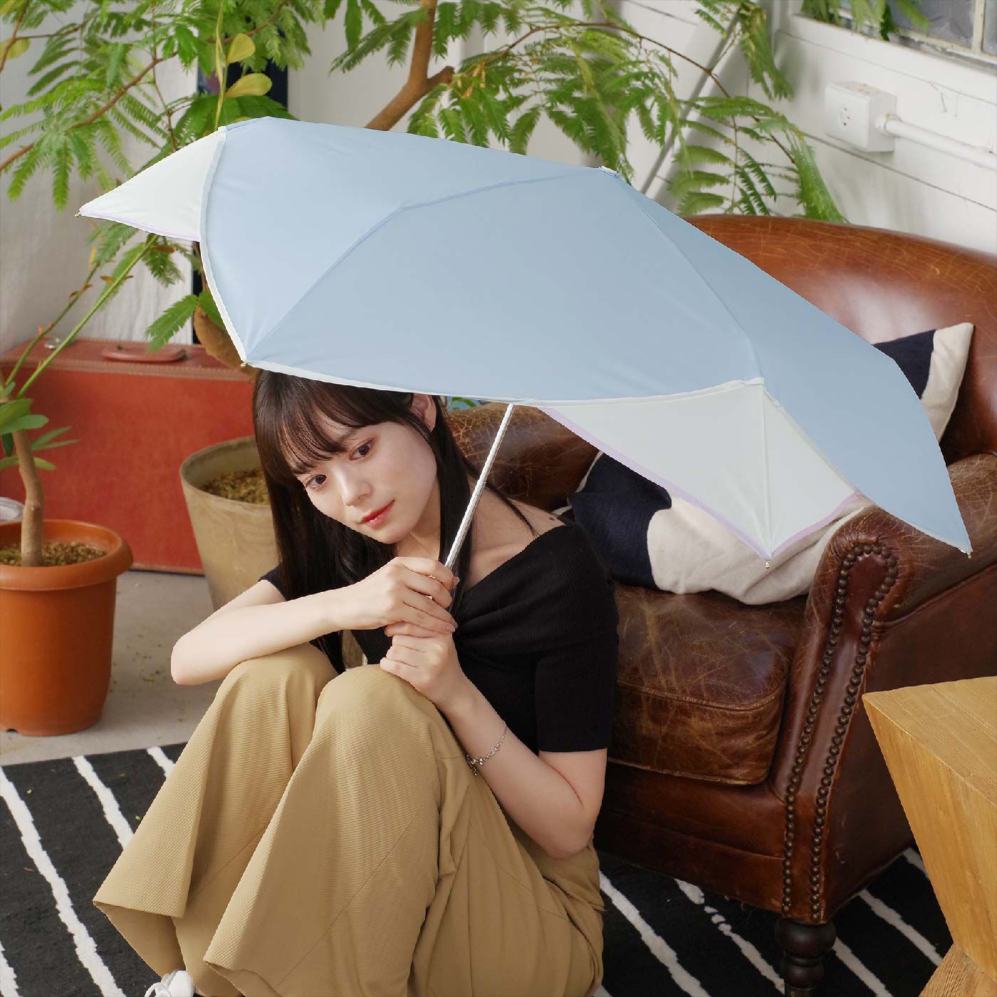 FELISSIMO PARTNERS|ちょっと大きめ折りたたみ雨傘　フラワーパイピング