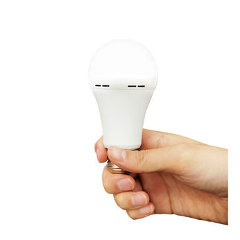 FELISSIMO PARTNERS | 停電しても明るい LED電球 あかりまもるくん
